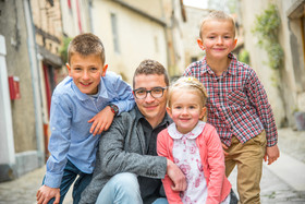 photographe portrait lifestyle family à Bressuire, Parthenay, Niort, Les Herbiers, Cholet . déplacements en Deux Sèvres, Vendée, Maine et Loire, et sur toute la france.